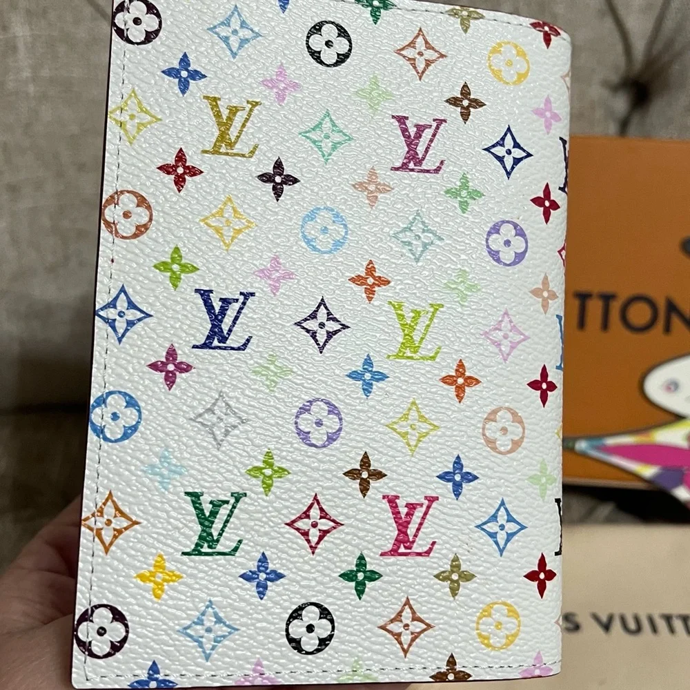 Louis Vuitton Murakami Multicolored Passport Card Holder NWT - Picture 3 of 5